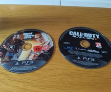 PS3 loose game discs Grand Theft Auto and Call of duty
