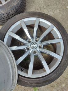 18" genuine VW alloys