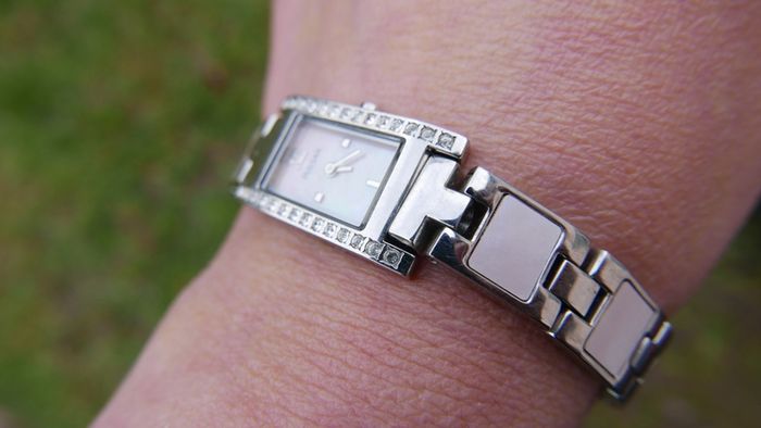Pulsar 1N00-X150 Ladies St/Steel Quartz Watch, Articulated Bracelet, New Battery (like New)