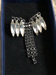 vintage bow brooch