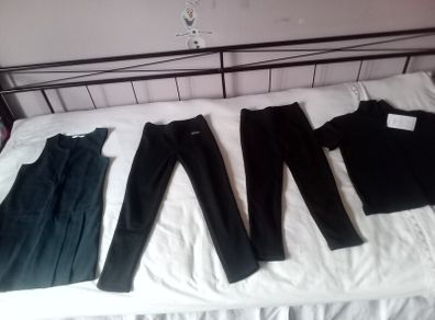 Girls uniform aged 5-6 yes old