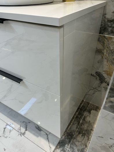 Ex Display Galsaky Gloss White 800 Wall hung vanity unit