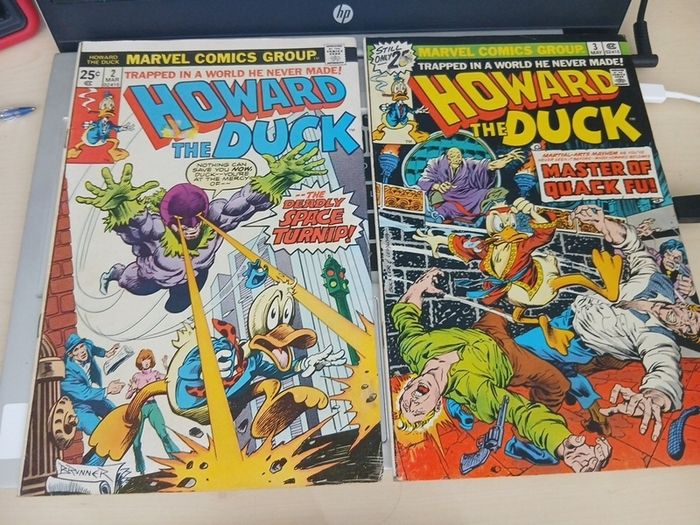 17 x Howard the Duck comics