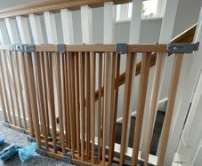 Baby Dan wooden baby gate (3)