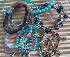 BRACELETS  - Necklace - Rings Lot