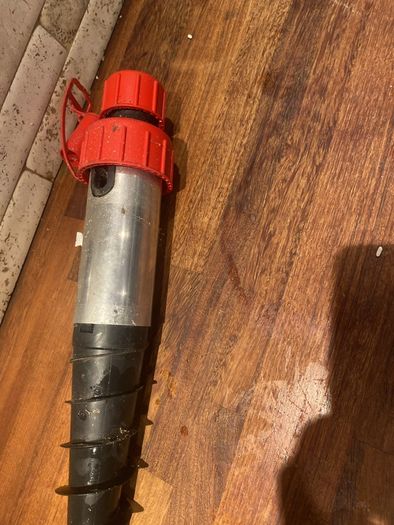 Ground screw