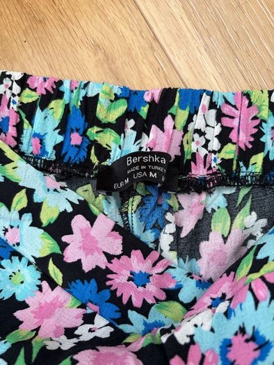 Bershka Floral Skort Size Medium