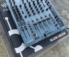 Allen & Heath XOne:92 Professional DJ Mixer