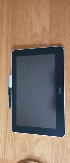 Wacom One 13 Pen Display  Excellent Condition, Barely Used