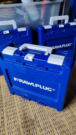 Rawlplug 18v Cordless Auto feed  screw gun. Plasterboard 2x batteries