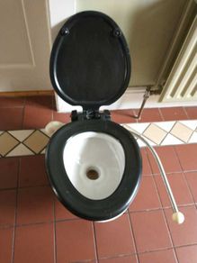 Boat toilet