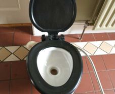 Boat toilet