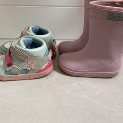 Baby shoes