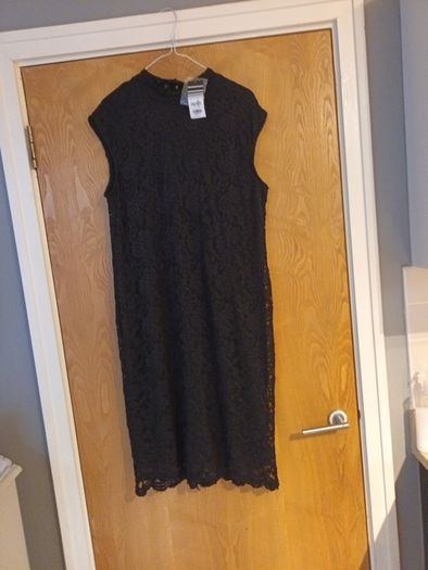 Wallis  Black  Dress.  S.L - 16.    B.N.W.T.