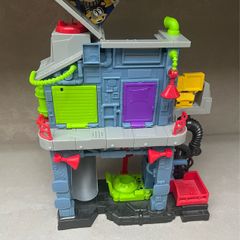 Minons Toy House
