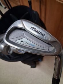Ladies Golf Clubs. Set Of Premium Quality Mizuno Ladies Right Handed Graphite Shafted Golf Clubs. Collect In Dublin Or Receive Via Post.