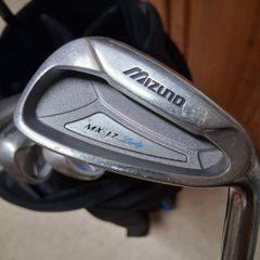 Ladies Golf Clubs. Set Of Premium Quality Mizuno Ladies Right Handed Graphite Shafted Golf Clubs. Collect In Dublin Or Receive Via Post.