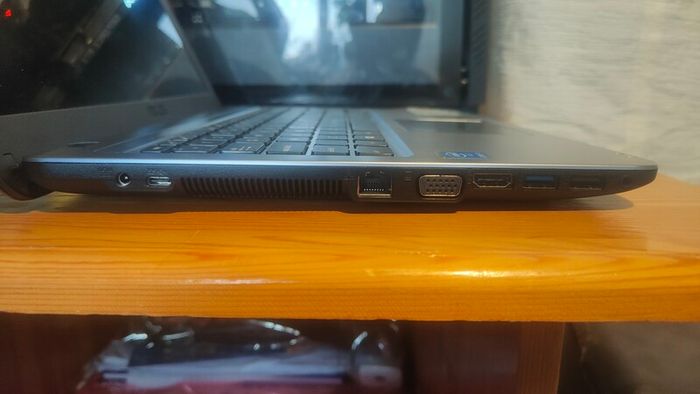Asus Laptop, New SSD
