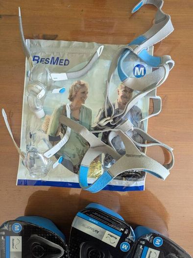 6 resmed airtouch cushions