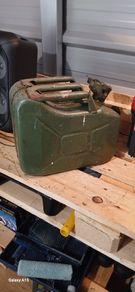 vintage jerry can