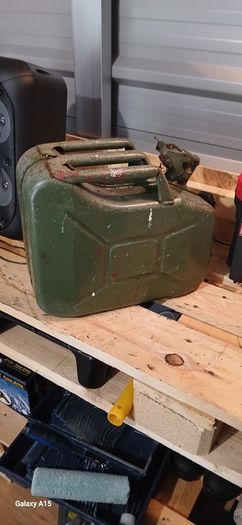 vintage jerry can