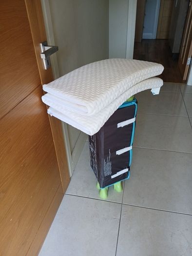 travel cot with mattress