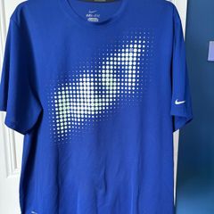 ladies nike top