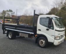 Hino  7.5 ton tipper