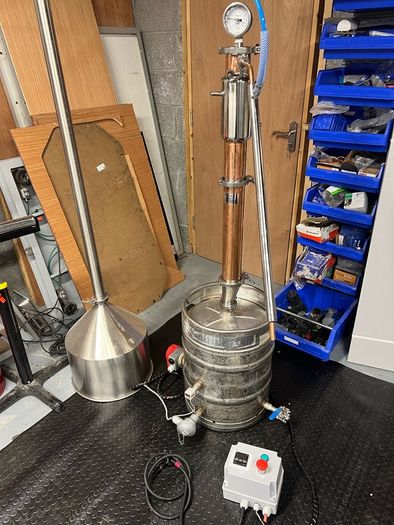 Batch distillery (still)