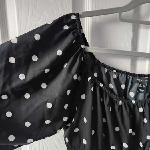 Polka dot Open shoulders long sleeve Dress, size 12