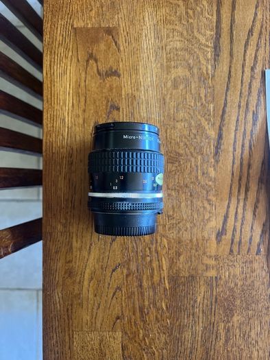 Nikon 28mmf/2.8 excellent condition with manual