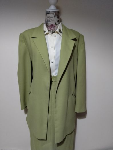 Jacques Vert Designer 3 Piece Outfit, part wool Jacket, Skirt and Blouse set