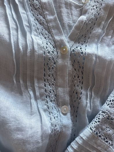 The white company size 18 linen and lace blouse