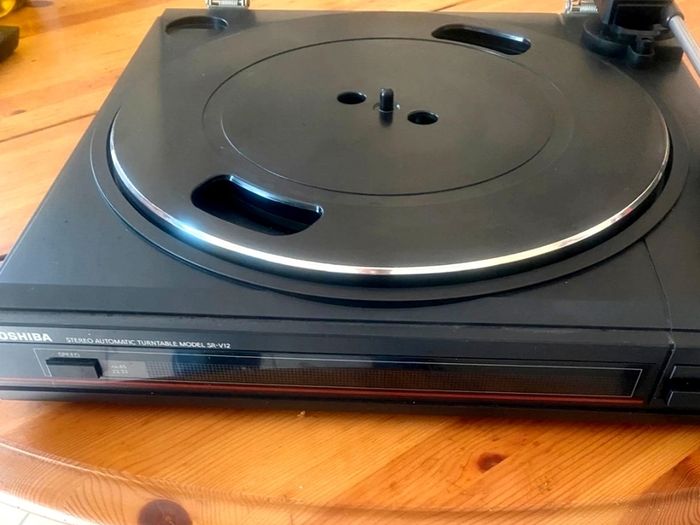 Toshiba SR V-12 Record Player 1980s