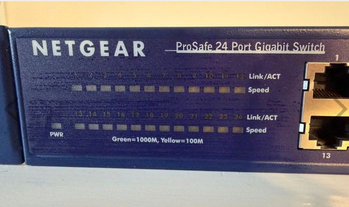 NETGEAR ProSafe 24-Port Gigabit Ethernet Switch