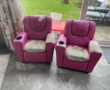Mini kids armchairs