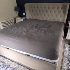 superking bed with excellent storage capacity and luxury mattress