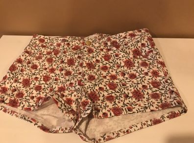 H&M floral shorts