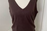BNWT Ladies Sleeveless Pullover, size 16