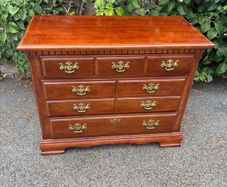 Mahogany Chest of Drawers