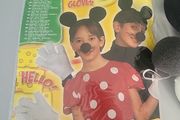 Mouse ears nose gloves