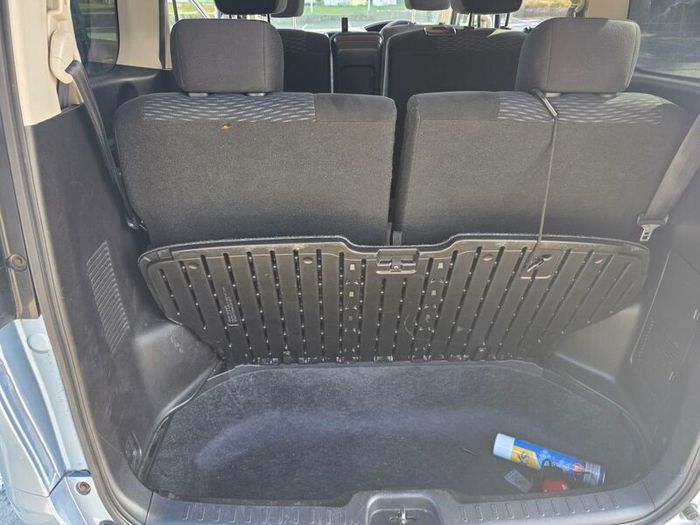 2013 Nissan Serena