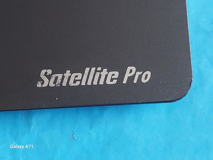 Dynabook Sattelite Pro, Intel Core i3-1005G1 CPU, 1.2GHz, 8GB Ram, 128GB SSD, Windows 10 Pro, Microsoft Edge, Chrome