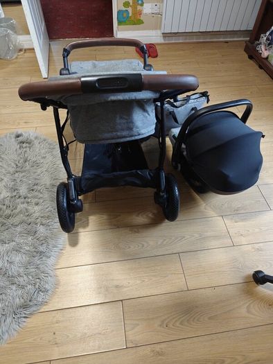 Maxi Cosi 3 in 1 Travel System