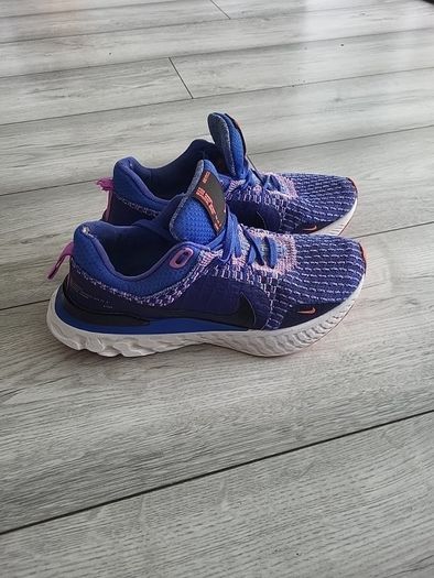 Nike react infinity run