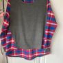 Grey round neck with flannel contrast size 10 Image 4