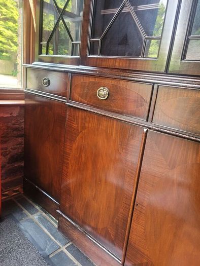 Display Cabinet