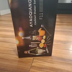 Cocktail mixer set