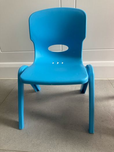 Kids child strong stackable colour chairs x 4