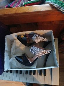Vitti love shoes never worn